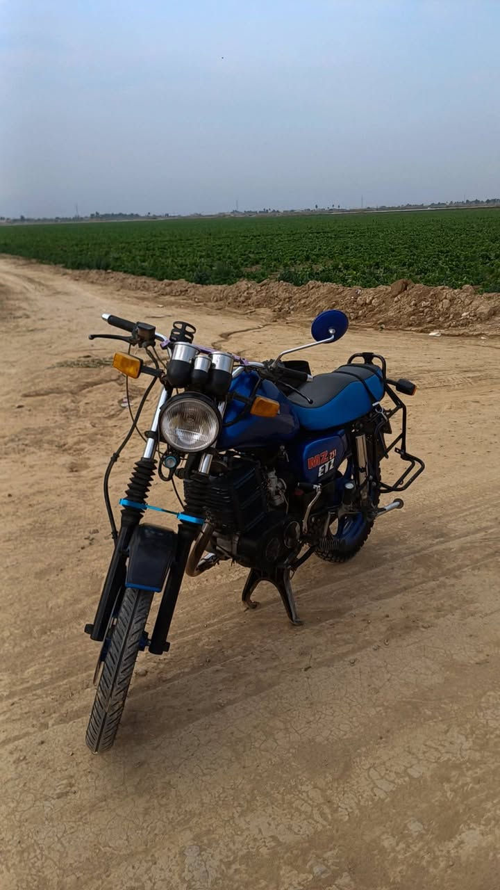 سلام عليكم
بسبب الوعود الكاذبه اعيد النشر دراجه mz قنبورة للبيع رقم وسنويه وشرط التحويل الدراجه بدون لحيم كامله مكمله وين ميعجبك تروح بيها روح الدراجه احله من الصورة مكان ديالى بعقوبه   للستفسار *********** مو شراي لا يتصل ويتعبني
