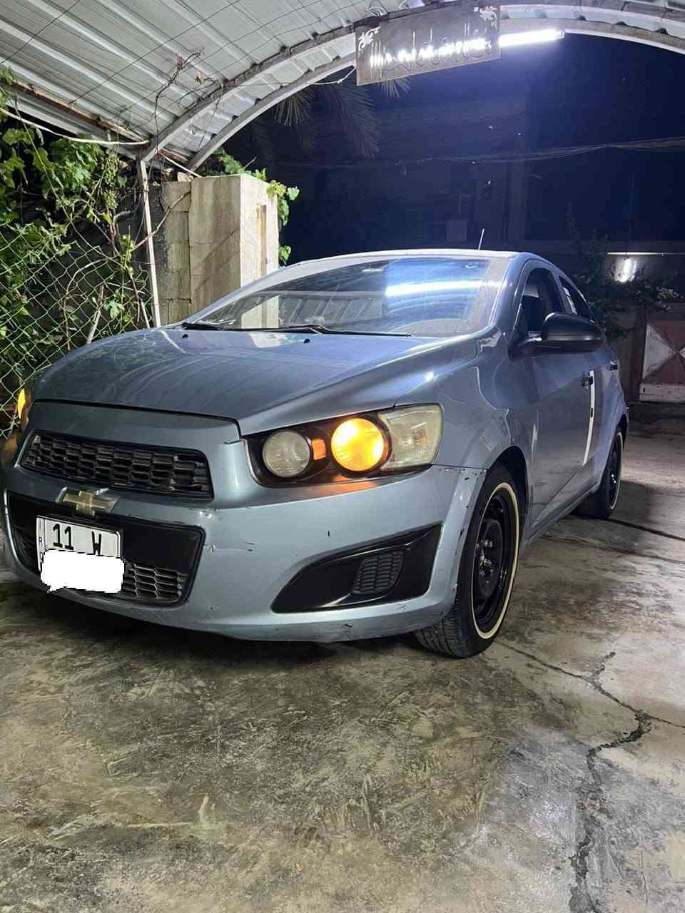 شيفورليت سونيك (Chevrolet Sonic)
الموديل: 2012
المواصفات: خليجي 🇦🇪
اللون: (بحري)
الجير: (أوتوماتيك 6نمر)
المحرك: ( 1.6 لتر)
​✨ أهم المواصفات والمميزات:
​
​التبريد: تبريد ثلج ما شاء الله (جاهز للصيف). منظومه كامله جديده
​الداخلية: مدوشمه دوشمه عامه ارضيه وكشنات وسفاري

​الأنظمة: نظام فرامل ABS، إيرباغات سليمة.
​الإطارات: (جديدة / بحالة ممتازة). تخم تاير ابو الخط 
​السنوية والهزة: (رقم أنكليزي/ السنوية جديدة وصاحية / الرقم بغداد ).
​🛠 حالة السيارة:
​السيارة بحالة ممتازة جداً (شلع واطلع)، لا تحتاج لأي مصاريف نهائياً.
​المحرك والجير والـتيرن بحالة ممتازة (على الفحص).
​البودي: (مكفوله من الضربه والصبغ ).

​السعر المطلوب: (اكتب السعر،  $65 ورقة ) 
​مكان التواجد: (بغداد ابو غريب السياره موجوده بلبيت  بكل وقت).
​📞 للاستفسار والتواصل:
​رقم الهاتف: (***********). الشراي يتصل وما نقصر وياه بعد الفحص.

