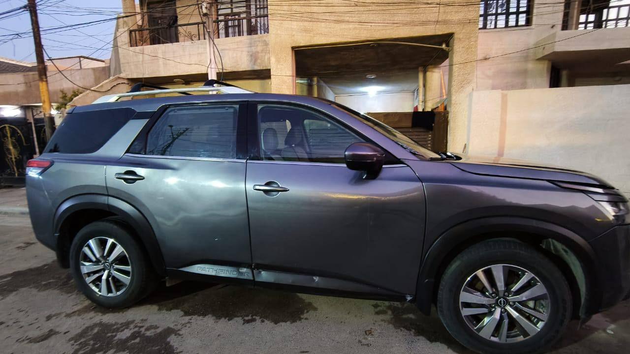 السلام عليكم للبيع او المراوس بصالون 
Nissan Pathfinder 2023  SL 4WD

عداد المسافة 20000 mile 

السعر 230$

المواصفات 

بصمة تشغيل
بصمة ابواب
تشغيل عن بعد(Remote Start) 
صندوق شفط كهربائي 
كاميرات محيطية 360°
السيارة دفع رباعي AWD
رادار امامي (تحديد مسار)
رادار جانبي (نقاط عمياء)
رادار خلفي (تحذير من الاصطدام)
حساسات امامية+ خلفية
كشنات جلد
كشنات تدفئة 
تبريد قطعتين لمس
بردات خلفية 
تحكم وضعيات القيادة...Drive Modes 
اوتو ستارت Auto Start 
اوتو ستوب Auto Stop
شفتات استيرن 
هيتر استيرن
Apple Car Play
Android Auto 
هاند بريك بصمة
اوتو هولد Auto Hold
مانع انزلاق+ABS
شاشة كبيرة لمس+كاميرا
منافذ AUX+USB
***********
