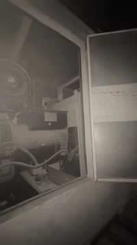 سلام عليكم مولد بيركنز جبيلي حجم ٢٥٠كيڤي ماخذه زيرو شغلته فقط ٥٠٠ ساعه للبيع مكانه بغداد لشراي يتصل *********** إذا بالك تكسر بحلال العالم لتخابر افضل لاسعار معروفه
