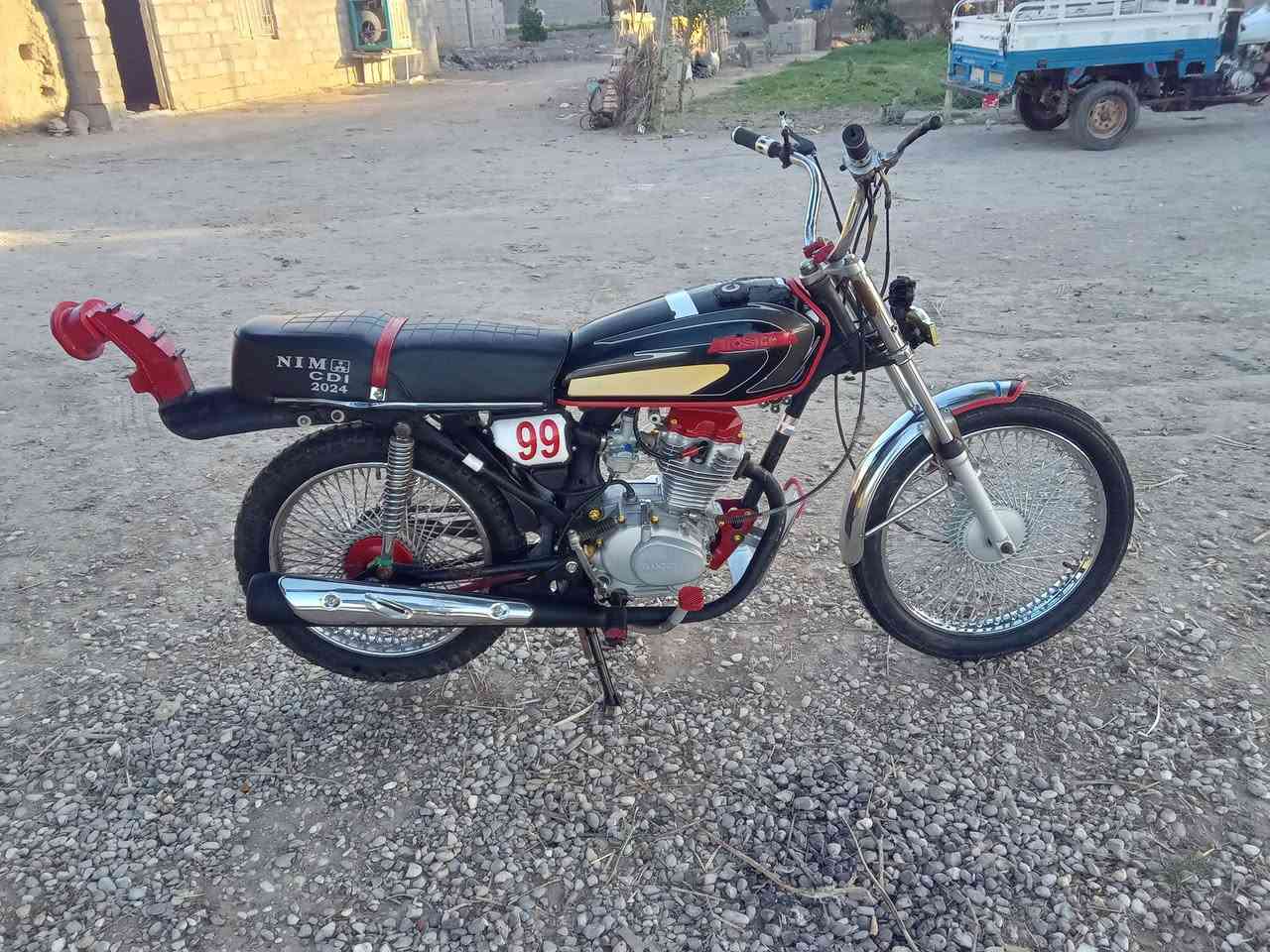 سلام عليكم
شباب دراجه للبيع كلك كلك دراجه حلوه شوفت عينك ماعوزها شي دكت هندر قضاء الرفاعي السعر 525 وبيهامجال  ***********
