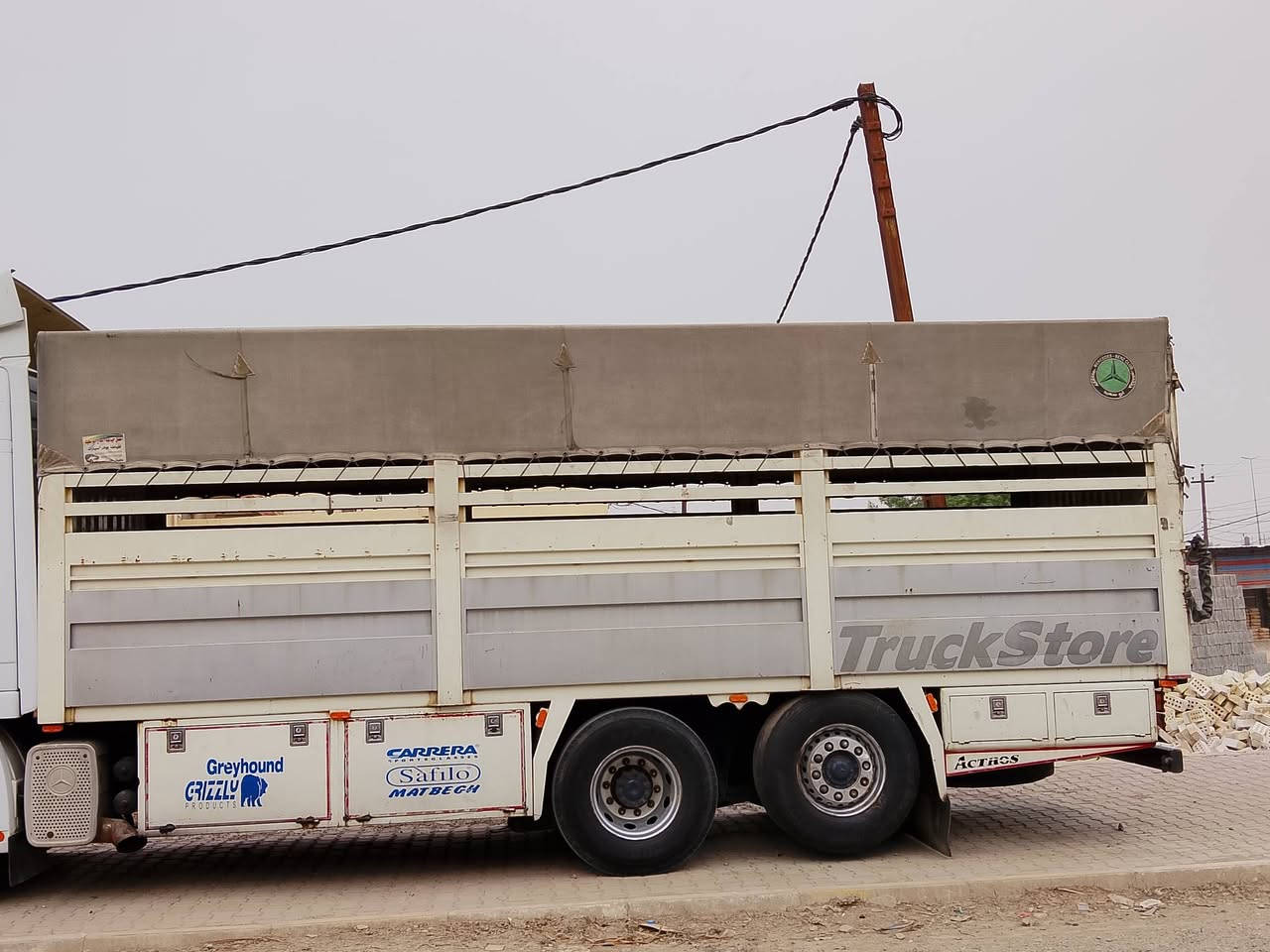 السلام عليكم بدي جديد للبيع معا جوادر شتوي وصيفي السعر 35 وبي مجال ***********
