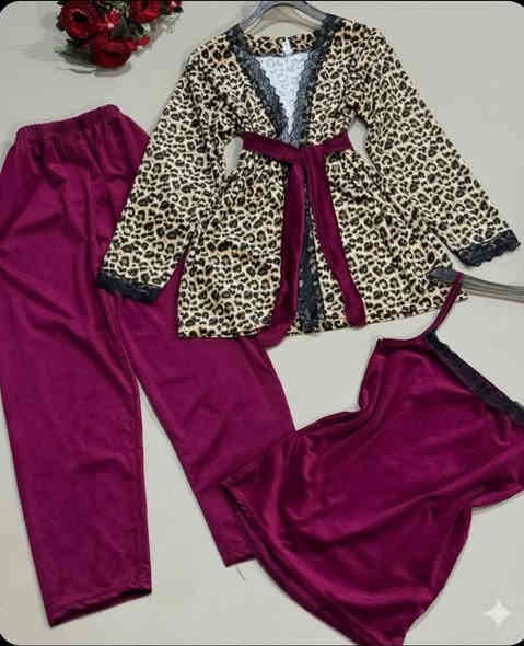 #الترند النمري ثلاث قطع جمال 🔥
💐تراك قديفه ناعمه خامه تجنن ثلاث قطع🔥
💐يتوفر كافه الألوان والقياسات 🔥
💐للطلب والاستفسار التواصل على الخاص او على الواتساب على الرقم *********** 🔥
🌺يوجد توصيل كافه محافظات العراق ❤️‍🔥
