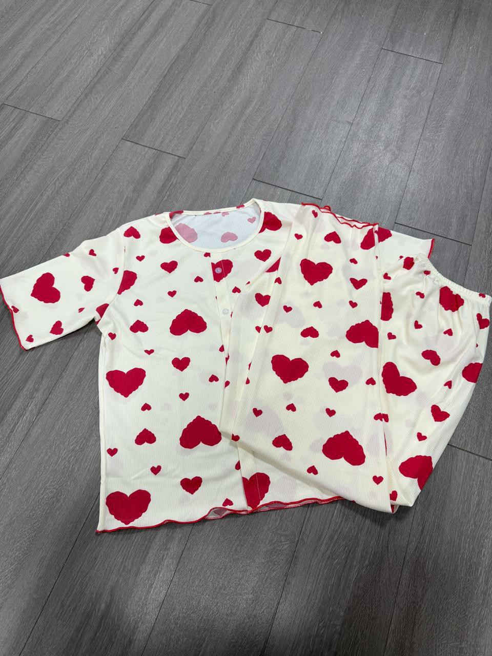 تراك قطني درجه اولى 
قياسات حقيقيه 👍
M_L-xl-2xl
السعر ب12


**إذا كنت صاحب هذا الإعلان وتريد حذفه لأي سبب، رجاءا أرسل رسالة إلى الدعم الفني**