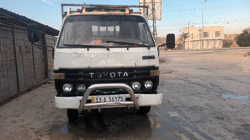 السلام عليكم سيارة دانيا تيوتا للبيع موديل ٩1محركيا كأز رقم ميسان الأستفسار ***********
