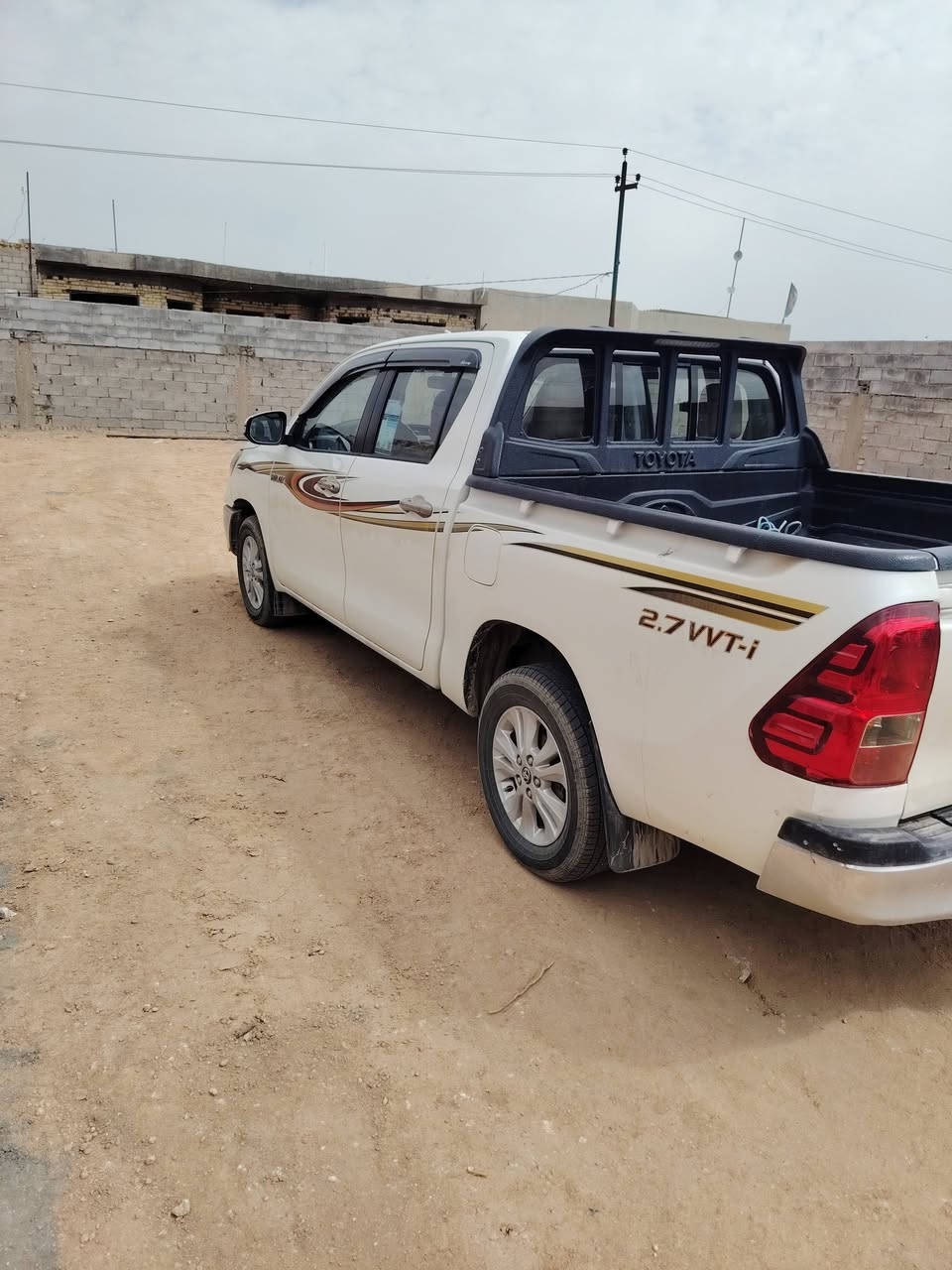 بيكم اللبيع موديل 2016 مواصفلت فول تبريد قطعتين رقم بغداد نكليزي
السعر خاص ماشيه 180 مكفوله 
*********** واتساب
