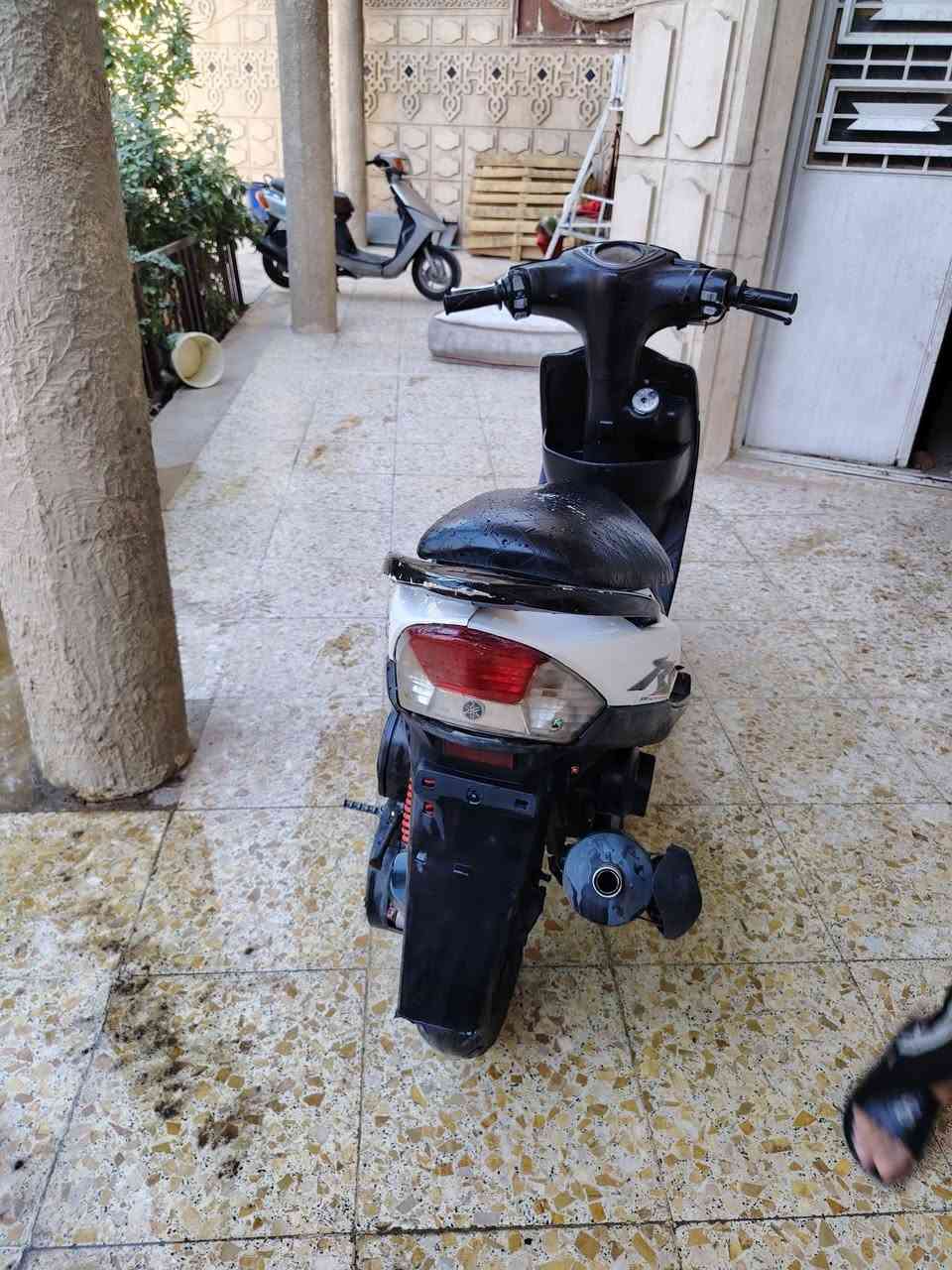 سلام عليكم ماكس عدله مستعمل دراجة كامله من كل شي للاخير بريك نقص امامي الخلفي عل طخة   شلعه معدل زوج تايرات جدد دراجة خير من الله تاخذه كبل للشارع متصرف بيها اي شي كله جديد كابريتر تانكي كامله للاخير نكره سلف بكل وقت العنوان بغداد المشتل قرب بطاقه تموينية سعر ٥٥٠ بيها مجال حك جية مستعجل على بيعتها الله شاهد رقم***********واتساب
