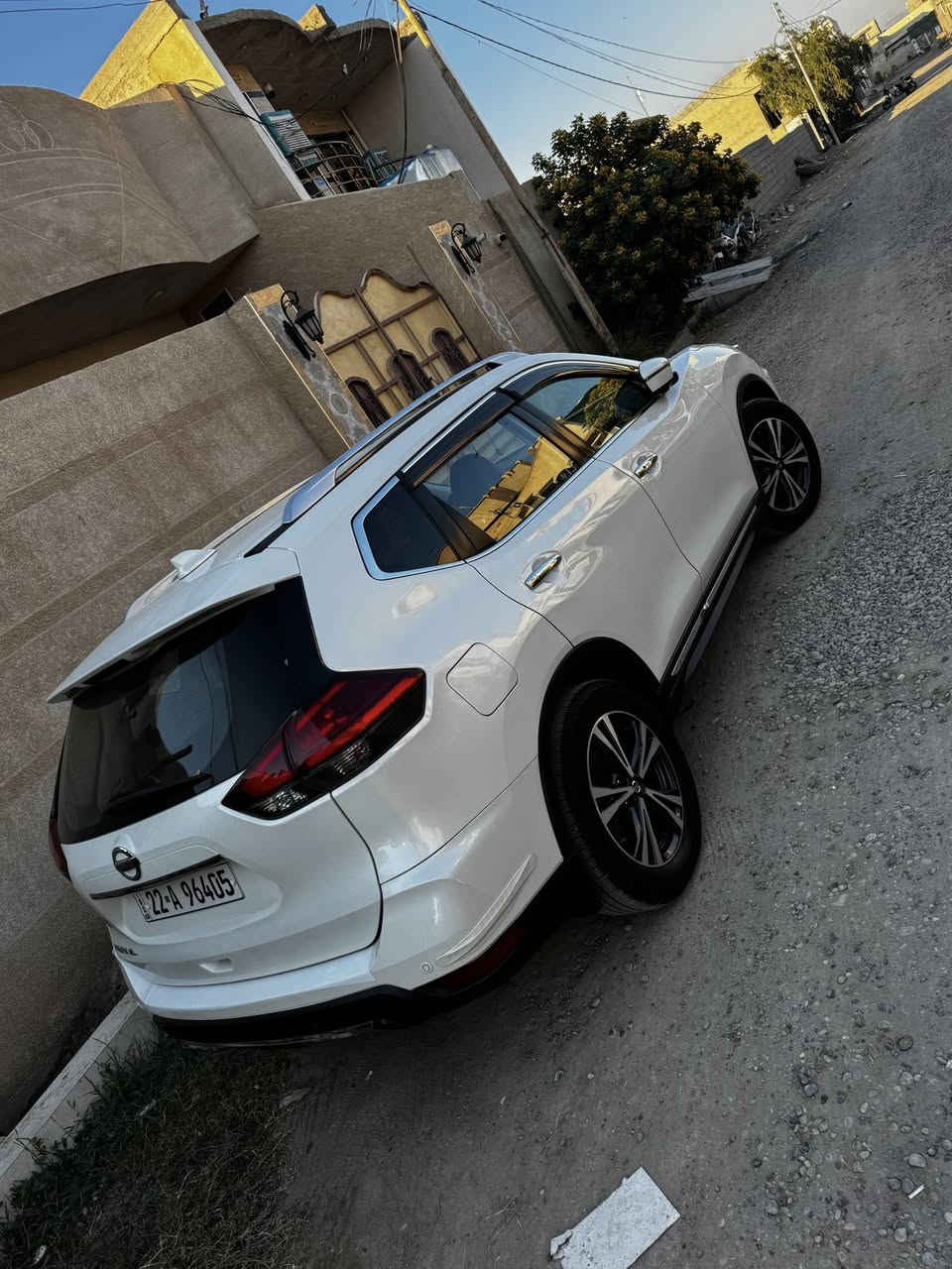 اللهم صلِ على محمد وال محمد 

للبيع .. نيسان اكستريل موديل 2018  خليجي مكفوله كفالة عامه من الصبغ والبارد والتبديل 

فئتها بلاتينيوم اعلى فئة  فول مواصفات ومعروفه مواصفات البلاتينيوم 
  بانورما 
حساس امامي خلفي 
كاميرا 360 درجة 
عدسات اللايت دواره ويه الستيرن 
توقف ذاتي امامي خلفي 
تدفئة بالكشنات والستيرن 
وبعد هواي مواصفات بيها
ماشيه ( 72 )الف كيلو
دهن الگير بدلته بشركة نيسان 
دسكات جديده وتايرات جديده

سعر السيارة  ( 198 ) وبيها مجال 
المكان : صلاح الدين - قضاء بلد 
***********
