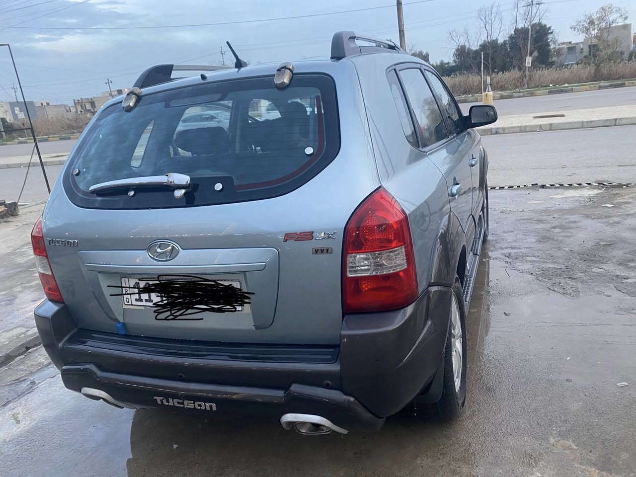 توسان ٢٠١٠  مكفولة بدون صبغ محرك ٢٠٠٠ جديد
رقم بغداد الجديد نص فول صاحبها الشرعي بالموصل تتحول بأي دائرة مرور سياره نظيفة ما تصرف عليها دينار تخم تيارات جديدة السعر ١٢٠ ورقة وبيها مجال بسيط حك الجية 
موبايل: ***********. واتساب متوفر
