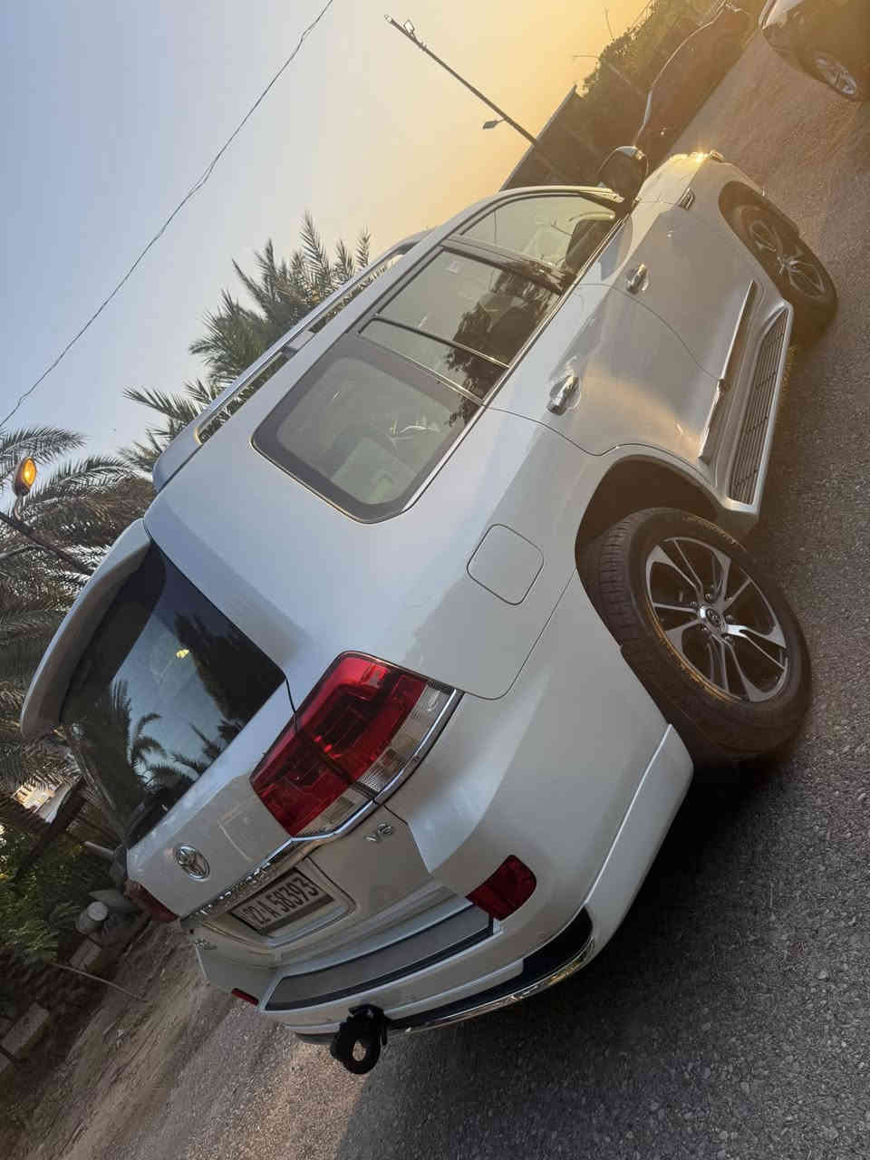 السلام عليكم للبيع فقط
لاندكروزر ٢٠٢١ ساز باب أول كراند تورنك فوول مواصفات محرك ٦ سلندر مكفولة كفالة عامة حتى الدعاميات جديدة جداً نظافة ١٠٠٪؜ جاهزة من كلشي بدون أي نقص رقم أربيل بأسمي هزة وفحص ورقم كله جديد تحويل مباشر ماشية ٦٩
 سعرها ٦٠٠ بيها مجال بسيط
للاستفسار ***********
مكانها جديدة الشط قريب الراشدية والحسينية
