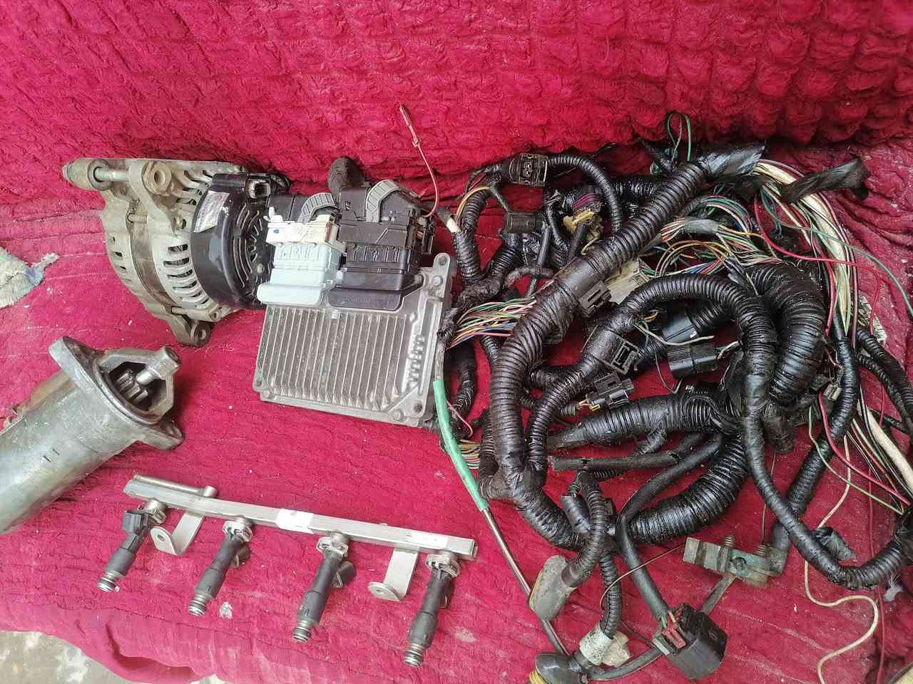 ضفيرة وعقل دينمو وسلف ومسطرت نوزلات جيلي موبل شرط الشغل للبيع السعر ٢٥٠ الف ناصرية اني ***********
