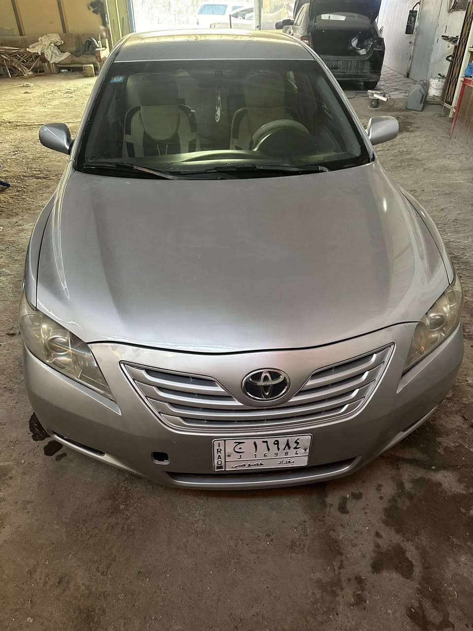 سلام عليكم 
كامري للبيع موديل ٢٠٠٩
وارد امريكي حادث جامبغ خلفي  وقبق جنطه 
سياره مصبوغه حزام للجمالية فقط مكينه ٤ سلندر 
سياره نضيفه كلش 
كير مكينه بل كارتون 
رقم بغداد تحويل ثاني يوم 
كربلاء الحرر ***********
