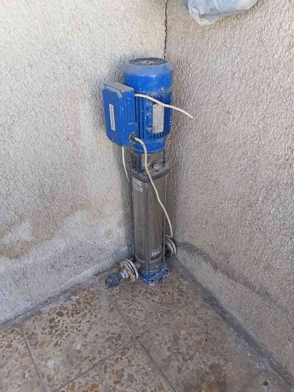 لواره مال محطه طنين ***********سعره ٥ اوارق
