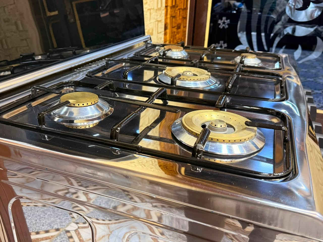 طباخ مستخدم اسبوع فقط بعده جديد  سعر 550 وبي مجال بسيط مكاني تكريت
***********
