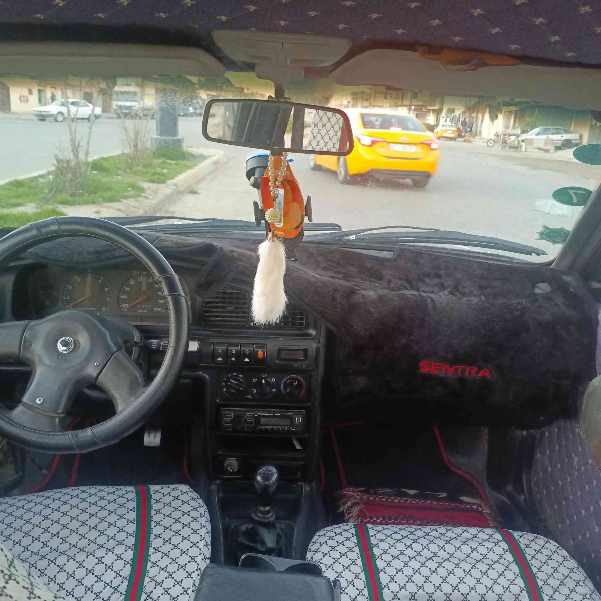 للبيع هونده الانترا موديل 1992 مشروع وطني لحد 2028 شرط التحويل والوكاله كير ومحرك بلشرط جامات كهرب منضومه تبريد بيها نواقص تخم تاير جديد باتري جديد صدر امامي جديد السياره جديده مال جني عنوان السياره في كركوك السعر 23 ومجال قليل بيع سريع ومستعجل مكلف بلنشر
***********
