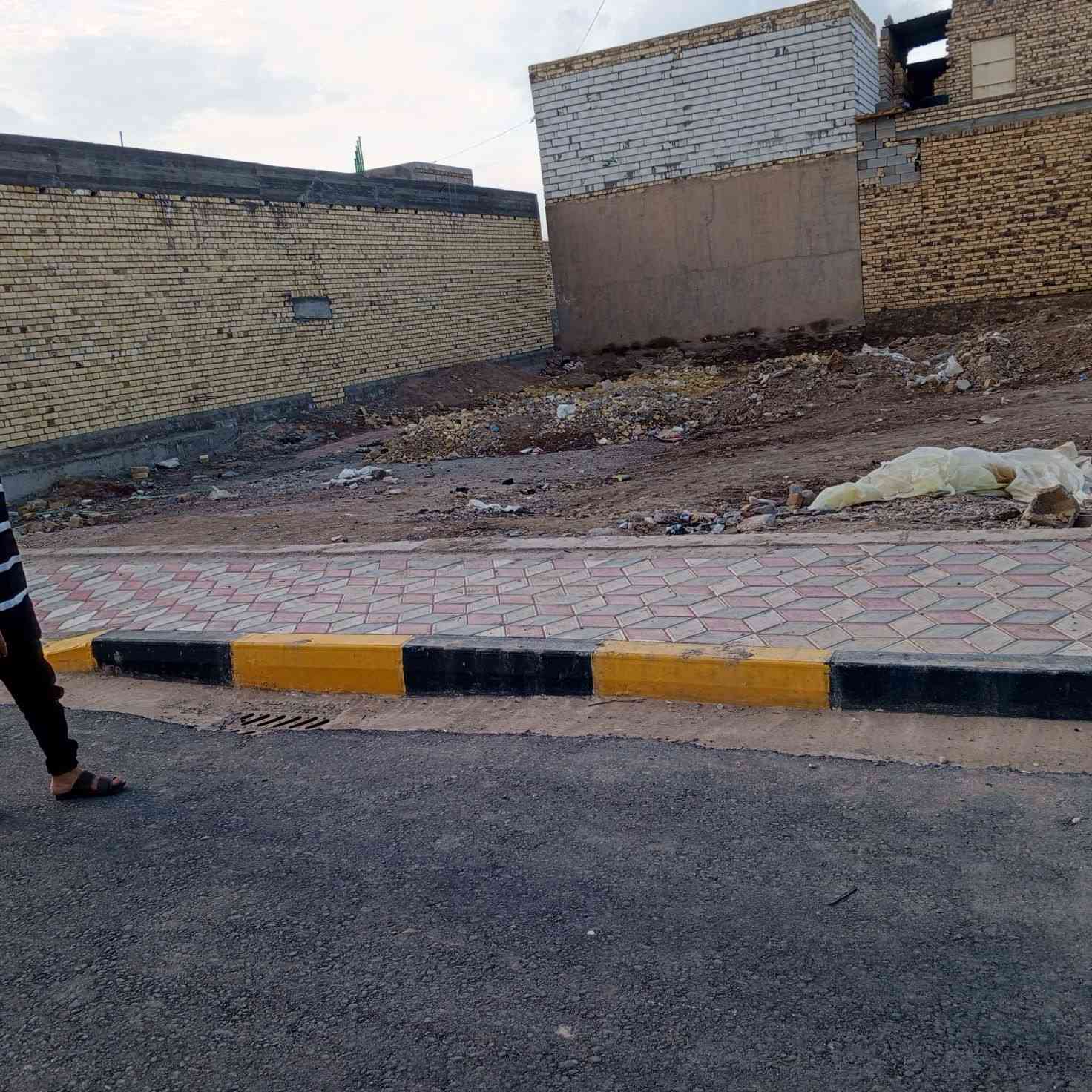 للبيع ٣٠٠ متر .
الورق 
رقم الهاتف داخل المنشور 
السعر ..خاص ..
خدمات كامله ..


**إذا كنت صاحب هذا الإعلان وتريد حذفه لأي سبب، رجاءا أرسل رسالة إلى الدعم الفني**