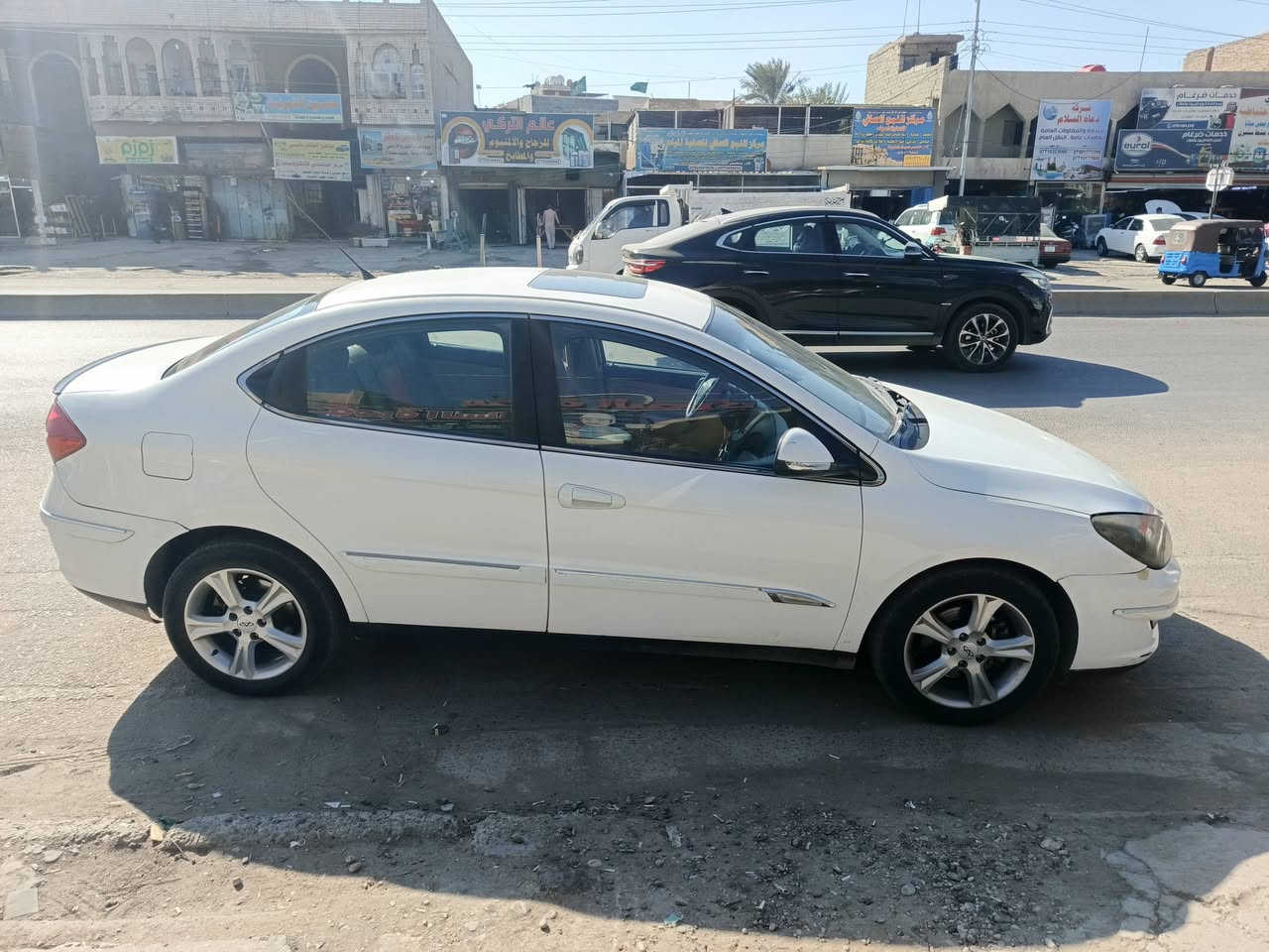 السلام عليكم سيارة شيري A3 موديل 13بدايت خيط تبخير السعر 40 وبيها مجال مكان بغداد الرقم  ***********
