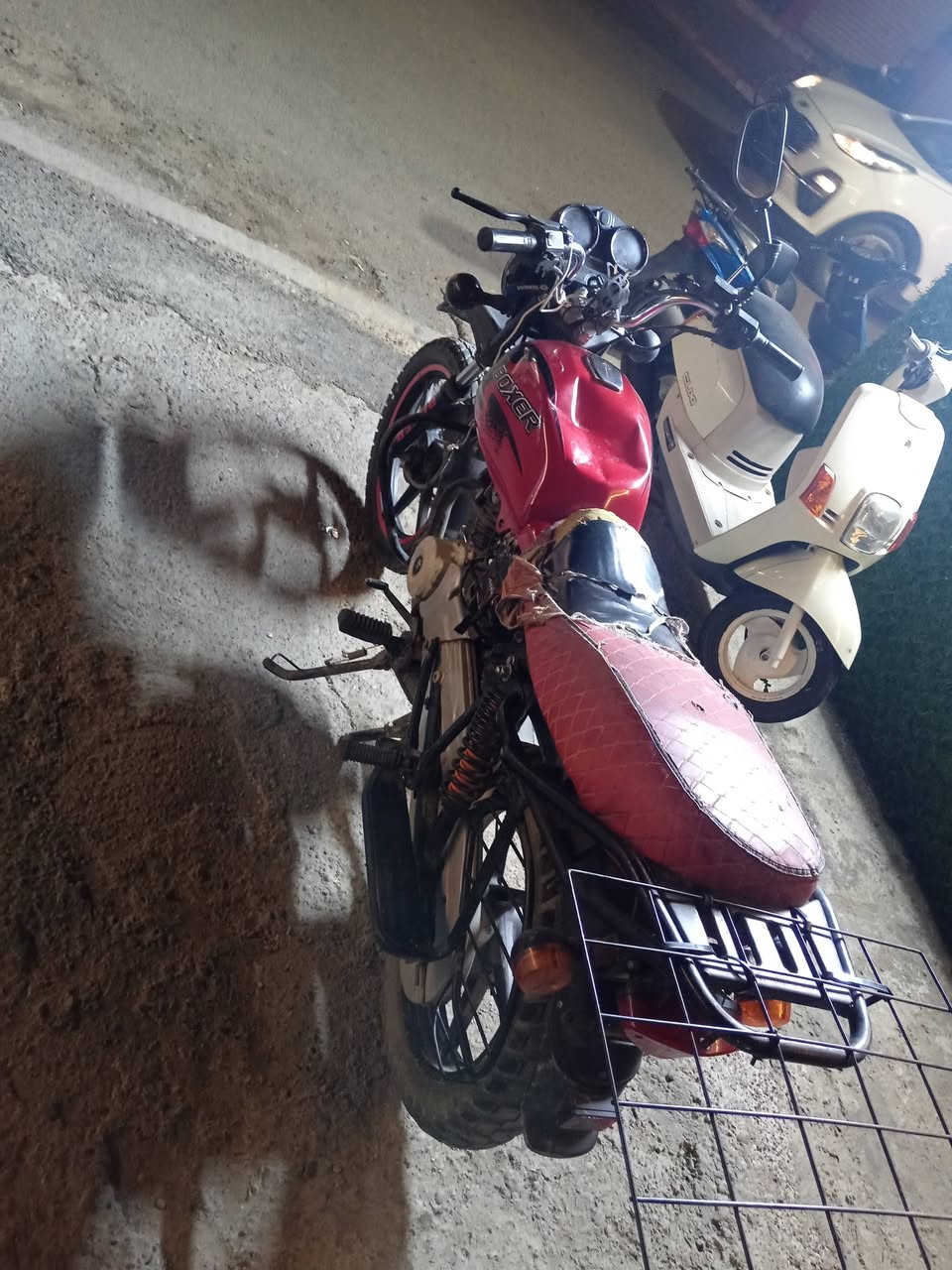 سلام عليكم بوكسر للبيع بدون اوراق 700 بلحريه *********** وتساب
