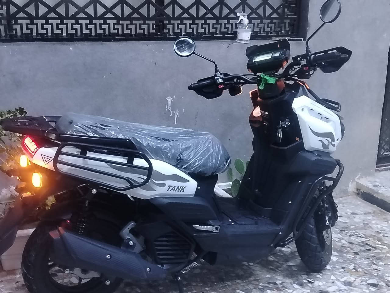 السلام عليكم دراجه جبلي  2025دراجه بعدهي برغي ماملعوب بيها كله مال الشركه السعر 1250مكان كربلاء حي الغدير 
رقم الهاتف ***********
