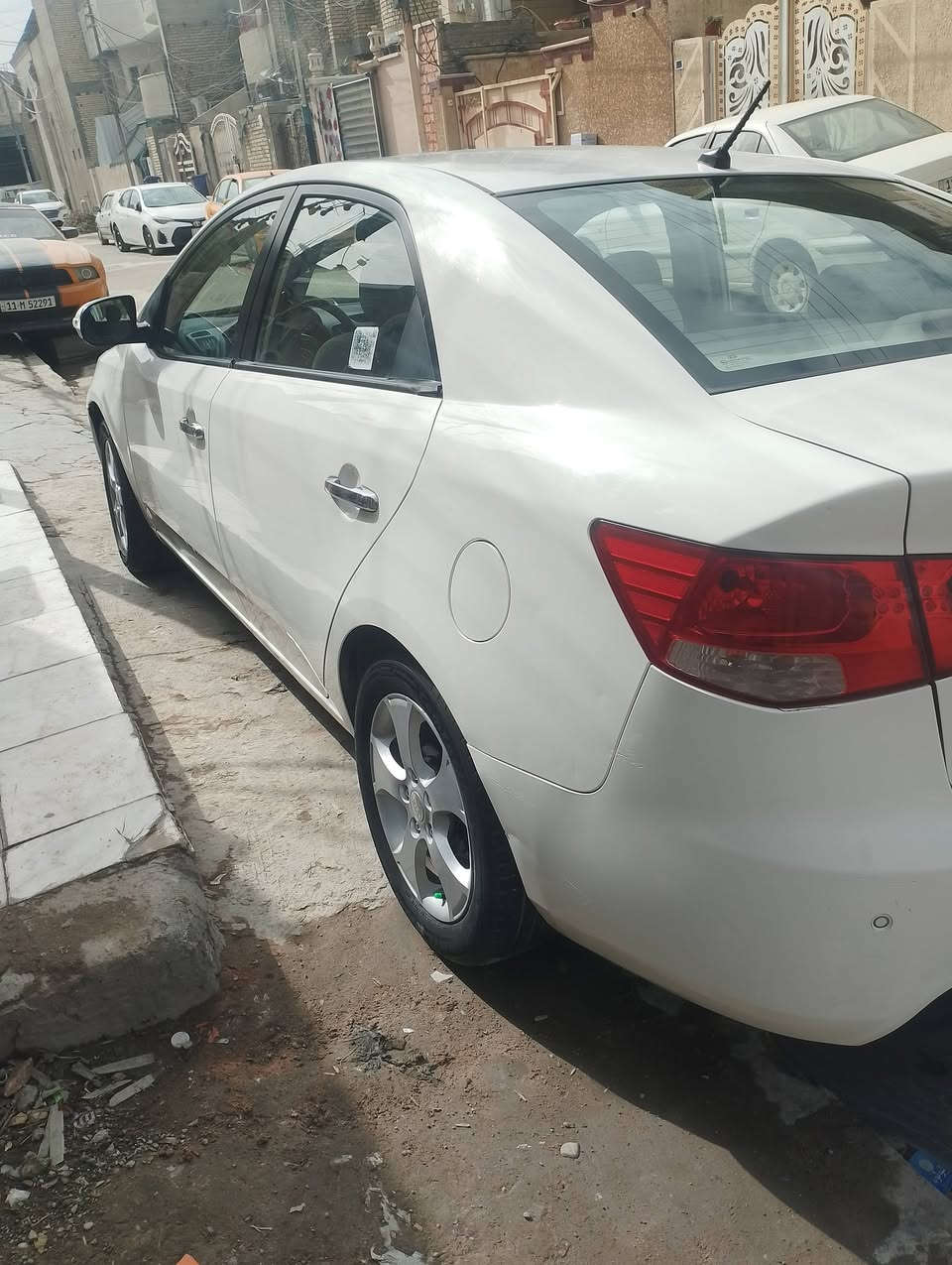 السلام عليكم
كيا سيراتو موديل 2009 خليجي رقم بغداد انكليزي بسمي مكينة 1600 دكشن عالي ماشية 145 حقيقي السيارة جديدة تحويل ثاني   يوم تبريد شغال تخم تاير صدر جديد السيارة باب خلفي صبغ الباقي كفالة عامة  المكان بغداد الرصافة الاستفسار ***********
