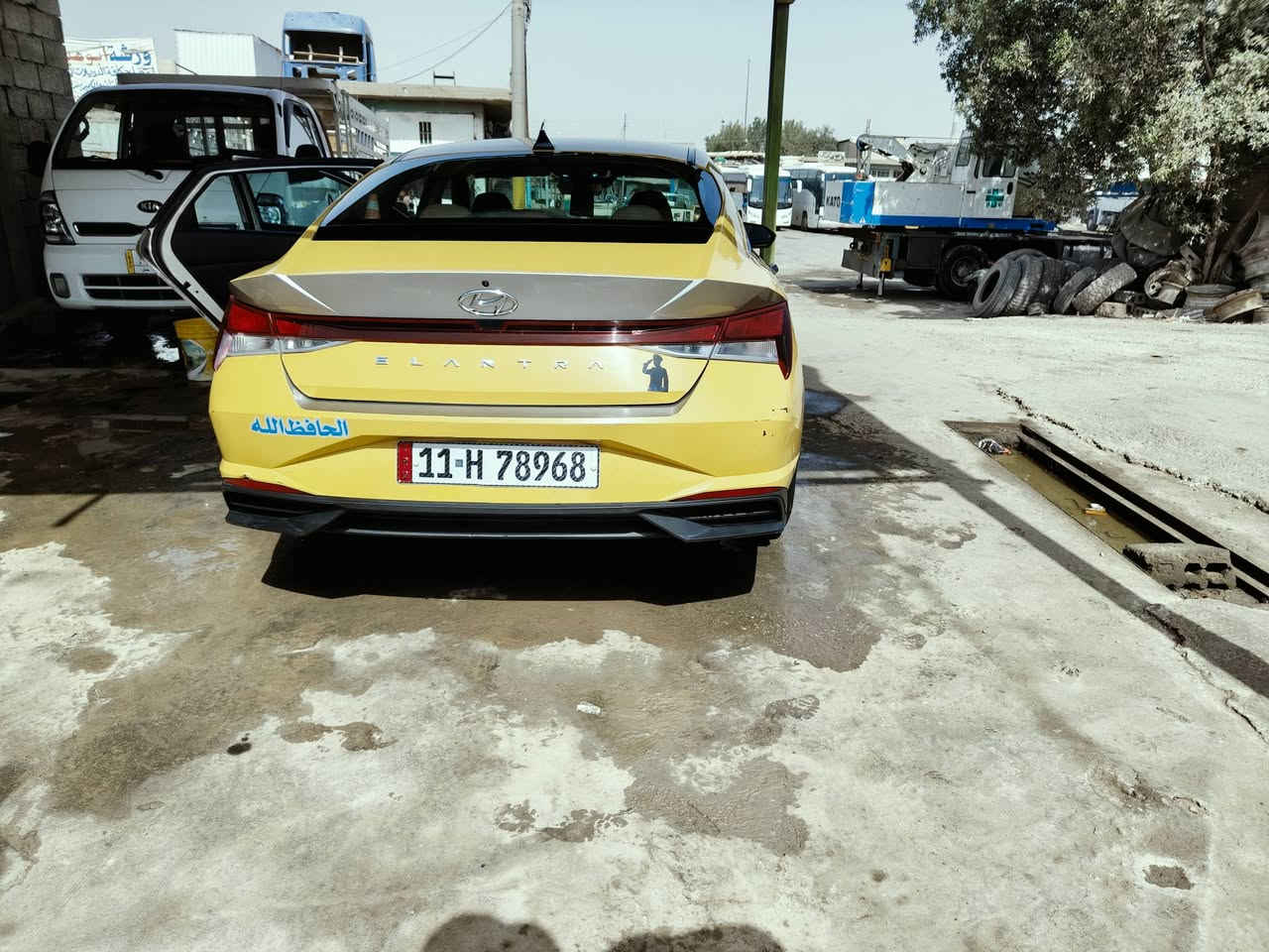 سلام عليكم شباب النترا 2021  سياره صور الحادث موجوده بنشر رقم بغداد انكليزي مصفر هيئه غرامات بسمي تحويل ثاني يوم الستفسار (***********) رقم صاحب السياره ابو مصطفى
