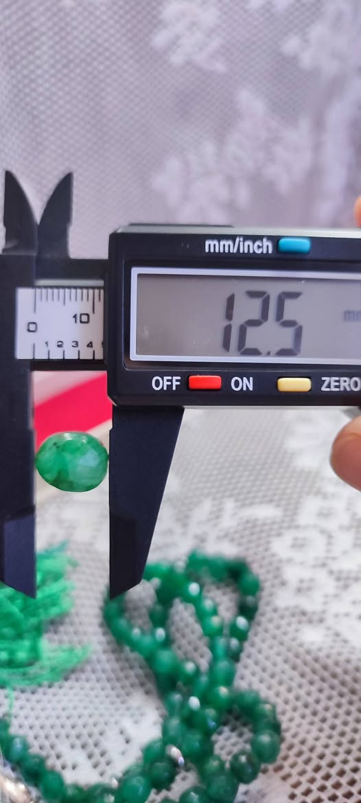 سبحه 101زمرد
وحجر زمرد 
ابعاده الطول 10.5
العرض 12.5
زمرد هندي اصلي السعر 30الف 
توصيل جميع المحافظات 3


**إذا كنت صاحب هذا الإعلان وتريد حذفه لأي سبب، رجاءا أرسل رسالة إلى الدعم الفني**