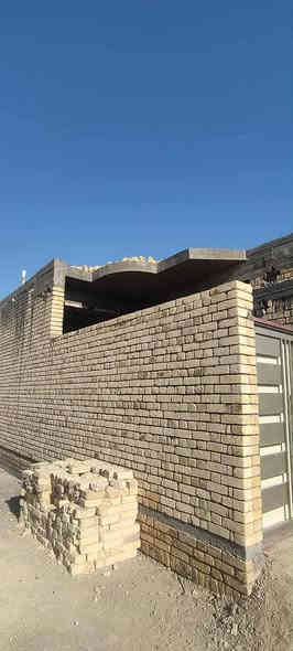 يا الله ..💢 حي الفداء هيكل  100 متر 💯درجة اولى خلفي طابو صرف بناء طابوق صب كونكريت 💢خدمات كامله ماء كهرباء مجاري 💢سكن مدارس قريبه كلش .💢حي الفداء نهاية شارع ابو لبنان قرب المدارس بامقاطعه 25 .السعر 47 مليون .
***********
