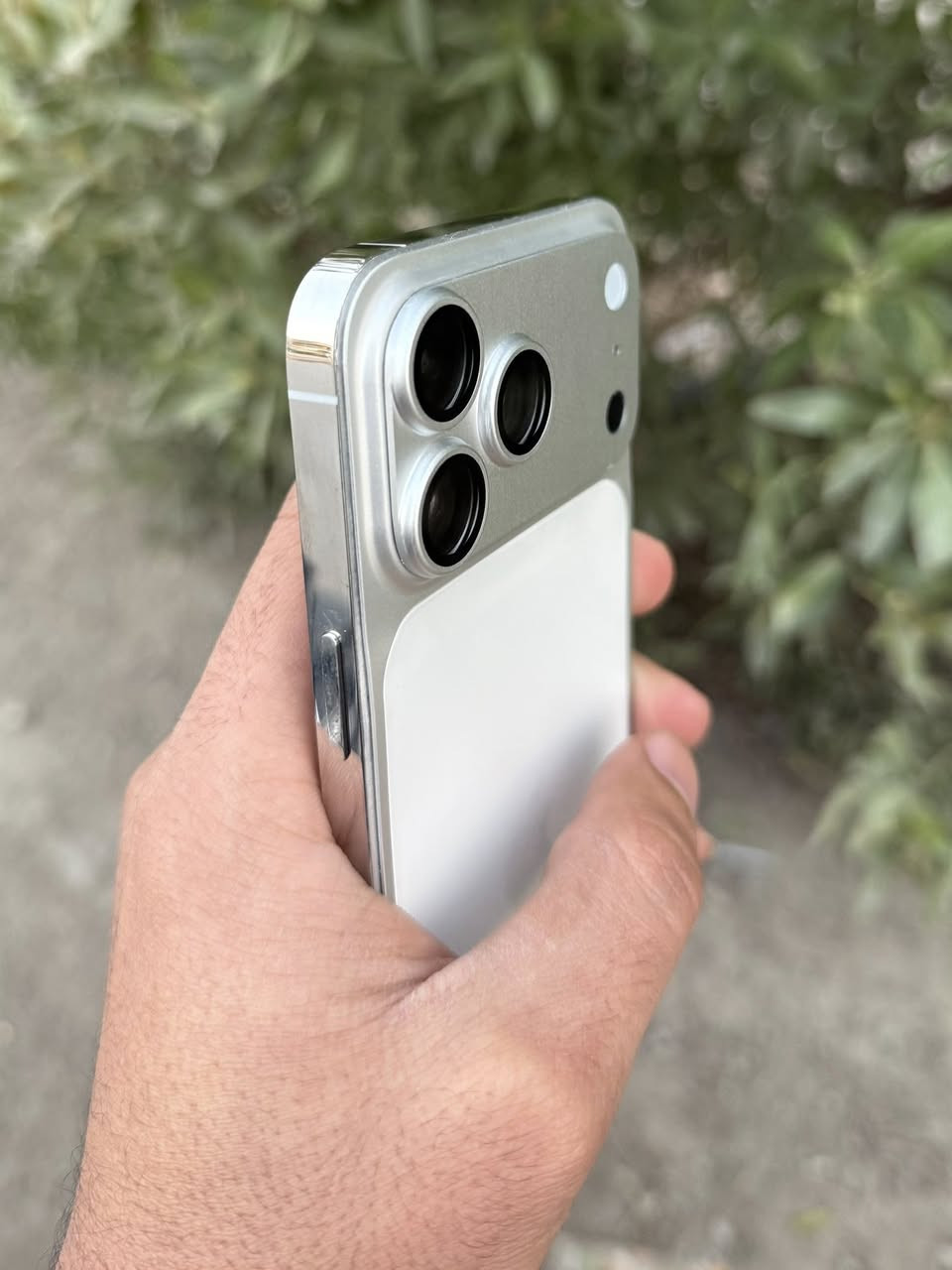 14 برو ماكس هاي لزكه مخلي مال 17 😅 ذاكره 256 بطاريه 100 مبدله وكاله جهاز مكفول من كلشي شرق اوسط عربي لونه ابيض سعره 650 الف مكاني بغداد
‭0774 352 4973
