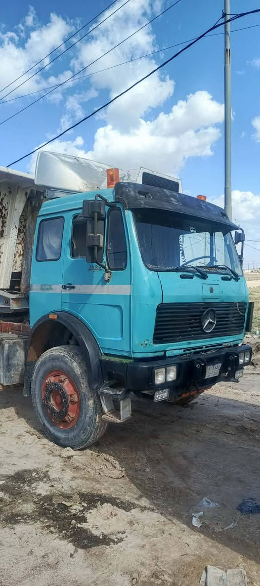 للبيع راس وعربانه المكان النجف الأشرف بحر النجف 
تريله موديل 74الشاصي مكفول .مكينه 10لاتبخر ولاتنقص.كير برميل 160. تخم تاير راس وعربانه .العربانه شرط كفاله  جك الماني شرط مامفتوح .الرقم انبار الماني.
للاستفسار..***********....***********
