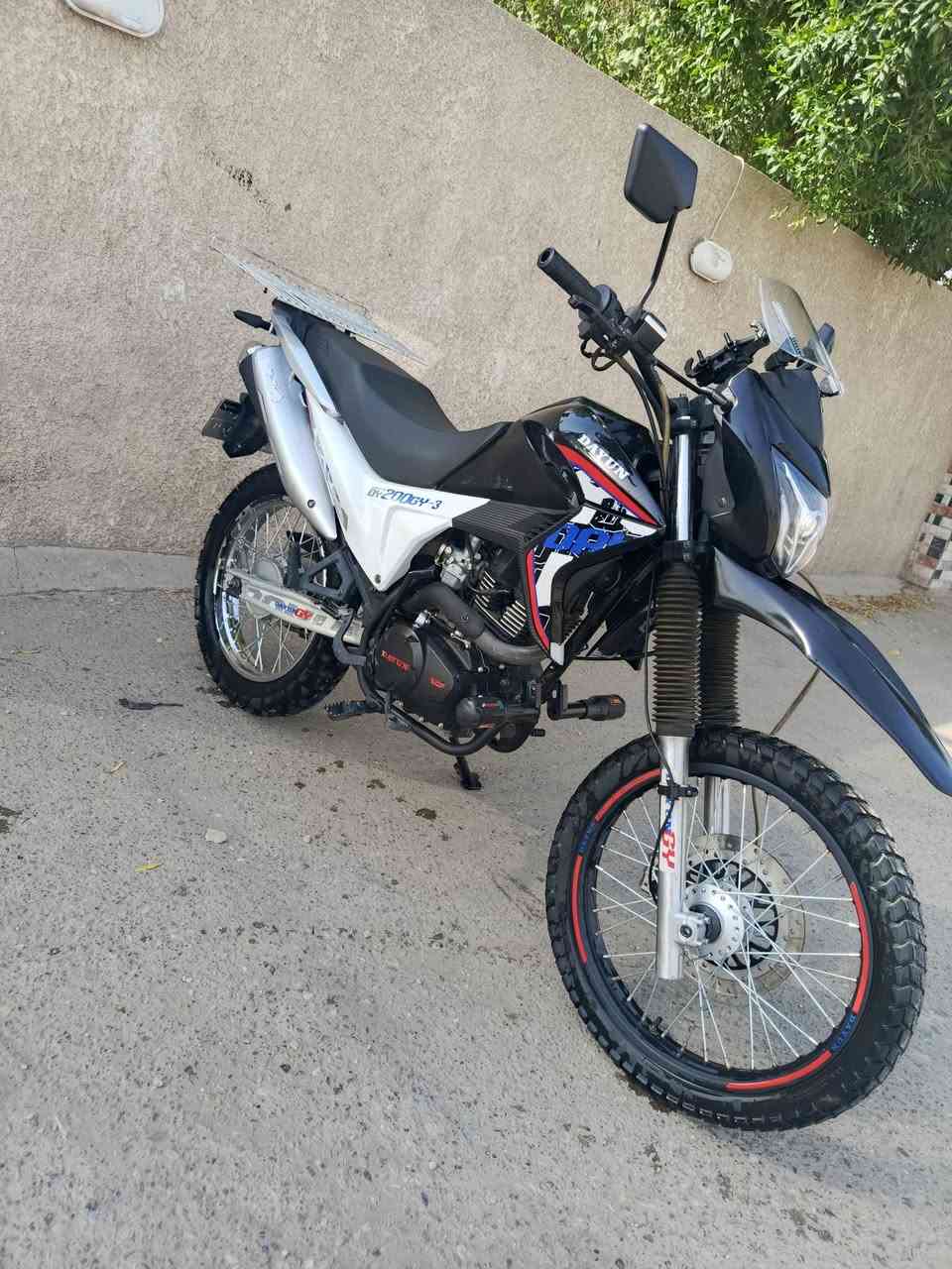 سلام عليكم 

دايوان قفاز 200 cc الدرجه كايمه ابيعها ع حطتها باسمي تحويل ثاني يوم اربيل *********** رقمي اي استفسار 

مع جزيل الشكر
