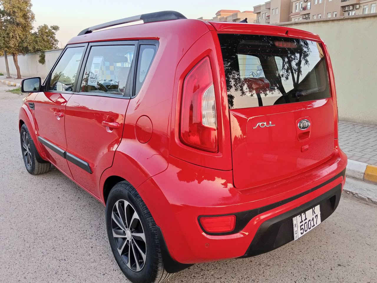 السلام عليكم
اخوان للبيع كيا صول 2013 خليجي مكفوله من الصبغ والتبديل والحادث مواصفات حلوه سلايد روف تبريد بيانو لمس داخل احمر بلون السياره بلاد مري جانبيه شفط حساسات امامي خلفي سياره حلوه وجاهزه تخم تاير جديد رقم بغداد بأسمي تحويل ثاني يوم
مكانها بغداد الكرخ *********** واني بالخدمه
