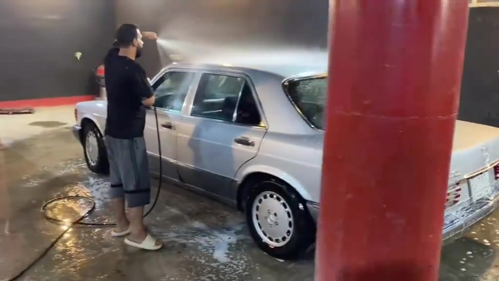 للبيع مارسدس 300بغداد موديل 90 للاستفسار ***********
