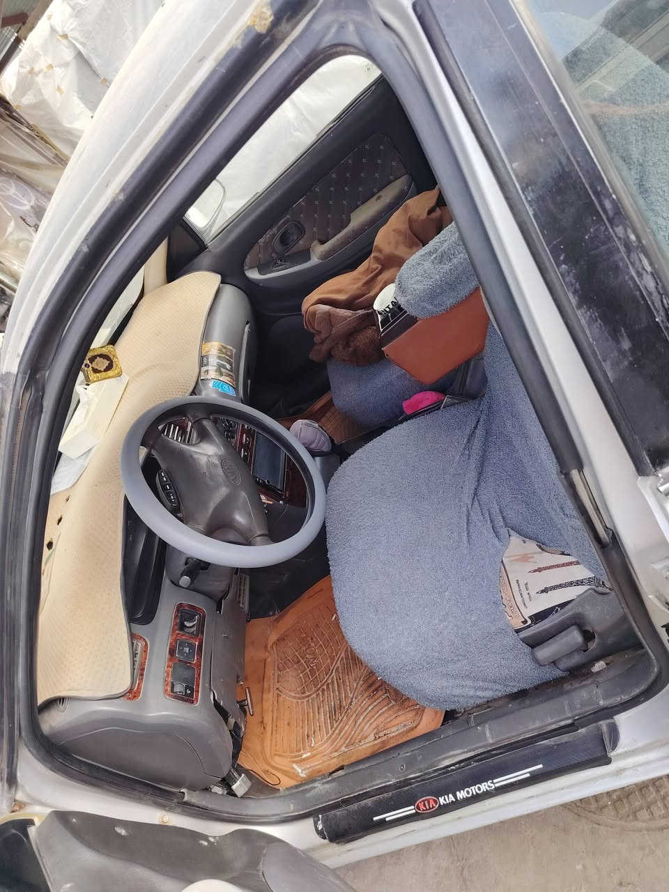 كيا كرويدس موديل 1995
السعر 30
سياره رقم انجليزي
رقم التليفون  ***********
