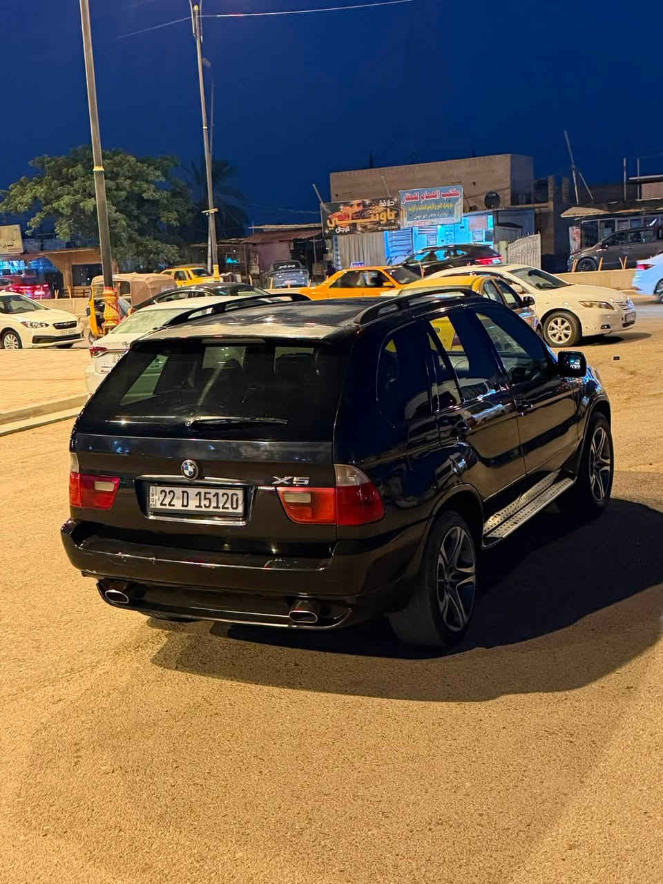 السلام عليكم BMW للبيع
موديل 2005
الفئه X5 
سياره جاهزه لل اخير كير مكينه تبريد ثلج صدر امامي خلفي غرفه جلد كشنات كهرباء كامره  خلفيه مكفوله من الصبغ والضربه سياره احله من الصور 
السعر 100$ 
رقم الهاتف ***********
العنوان جزيره بغداد السياحيه
