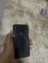 للبيع Xmax 256 بطاريه 80% نضافه 80% فقط مستبدل شاشه  ممتازه سعر 400 وب...