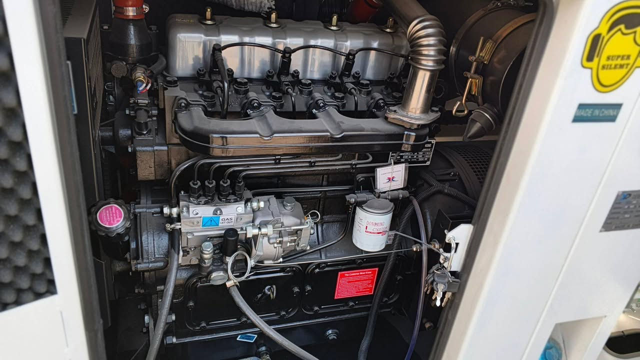 مولد62KVA وي فإن صنع شركة ازوزة ياباني فرع الصين 
1رأس التوليد ستام فورد بريطاني فرع الصين نحاس 
2مع جهاز ATSتشغيل واطفاء ذاتي 
3سوبر جارج 
4مع خزان داخلي حجم 80لتر 
5ضمان 1سنة أو 1000 ساعة عمل 
للأستفسار والحجز الأتصال 
***********
***********
العنوان الكرادة ساحة التحريات مقابل مسبح الأرثوذوكس بغداد, العراق
