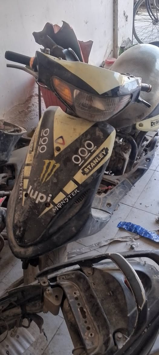 السلام عليكم دراجه ماكس قجمه البيع كوم حديد شغاله مكينته ناعمه سعره 200وبيها مجال مكاني بغداد الدوره 
***********
