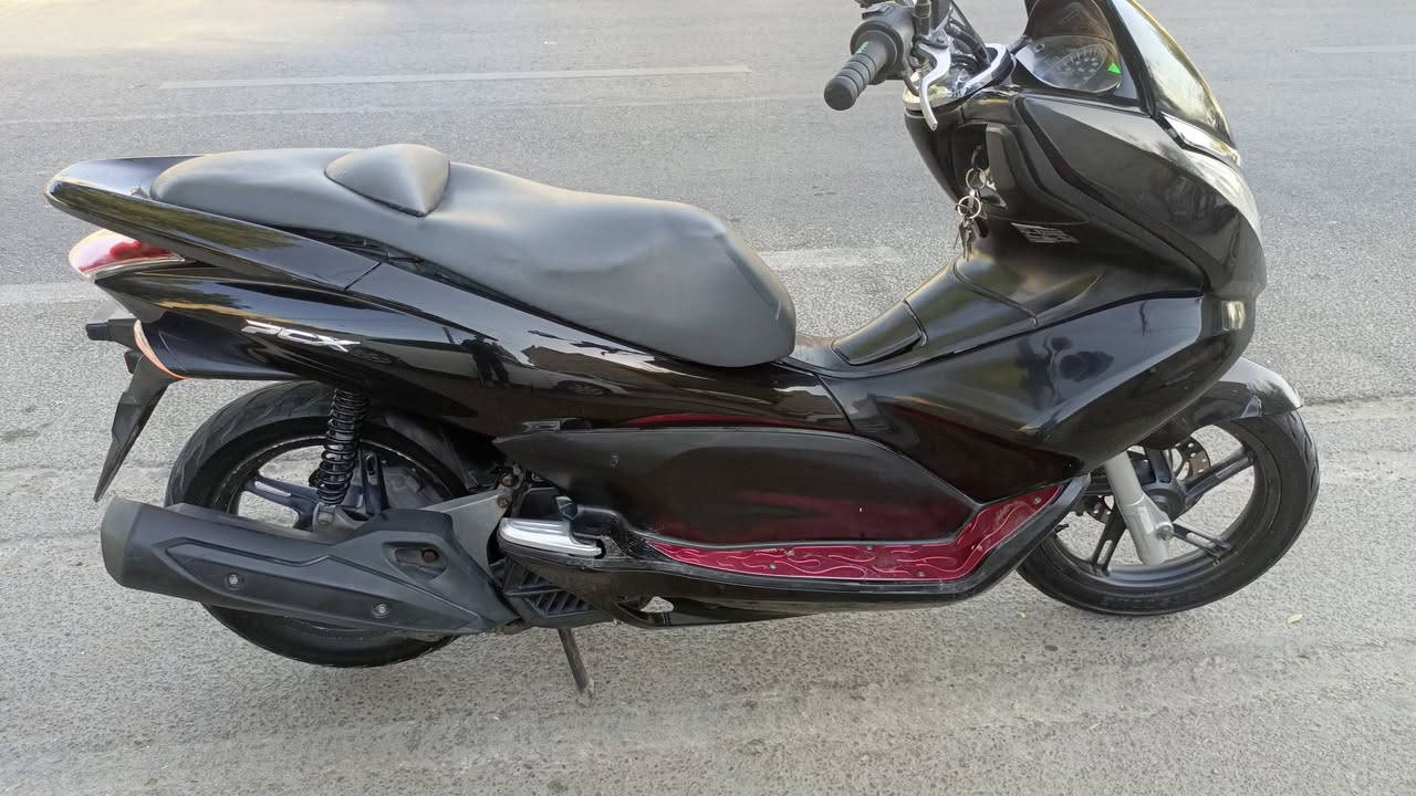 سلام عليكم جيل اول ياباني محرك مكفول شغل واطلع وين متريد *********** السعر 1.400 ..الشعب
