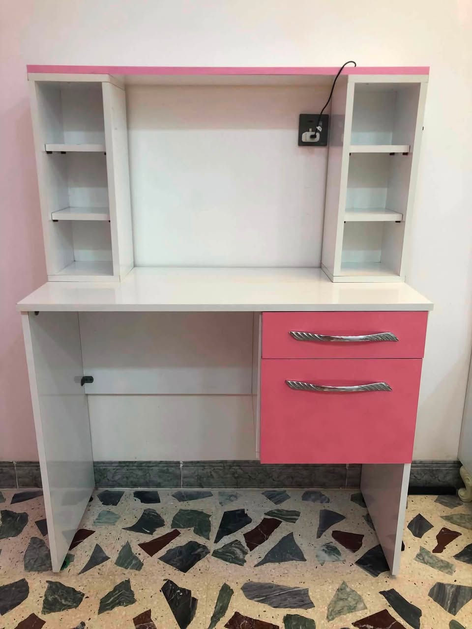 غرفه نوم للبيع 
السعر 460 الف وبيها مجال وخشبها جدا قوي وثقيل


**إذا كنت صاحب هذا الإعلان وتريد حذفه لأي سبب، رجاءا أرسل رسالة إلى الدعم الفني**
