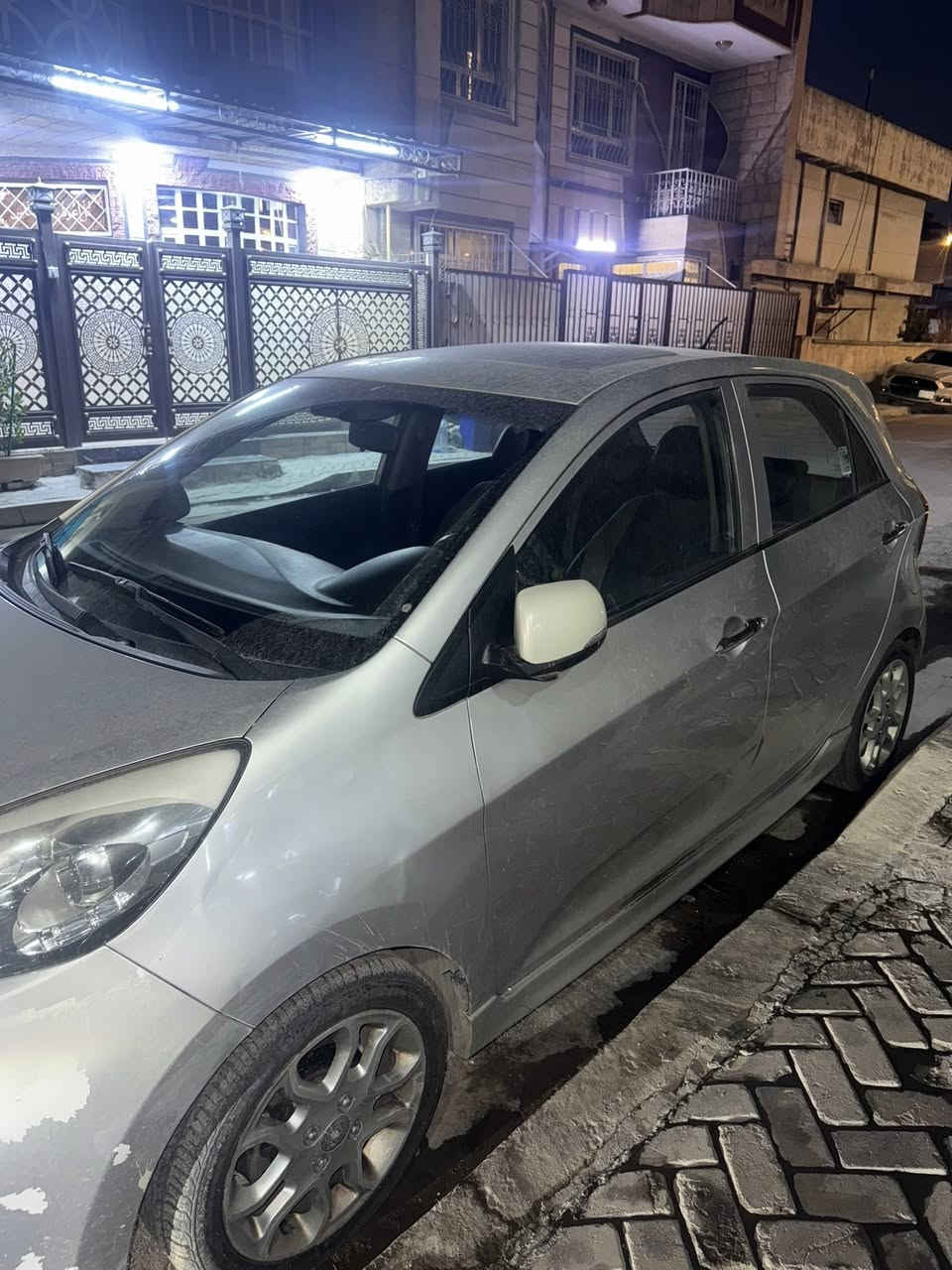 بيكانتو 2015 خليجي فول مواصفات
فتحه سقف + بصمه + اشاير بل مري + ورادار 

ماشيه ٨٠الف / بيه ملاحضات بسيطه + صبغ جاملغ وباب مبدل 

السعر ٨٥ورقه وبيه مجال بسيط 

*********** 

***********/فقط واتساب
