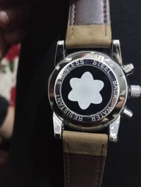 ساعات • للبيع