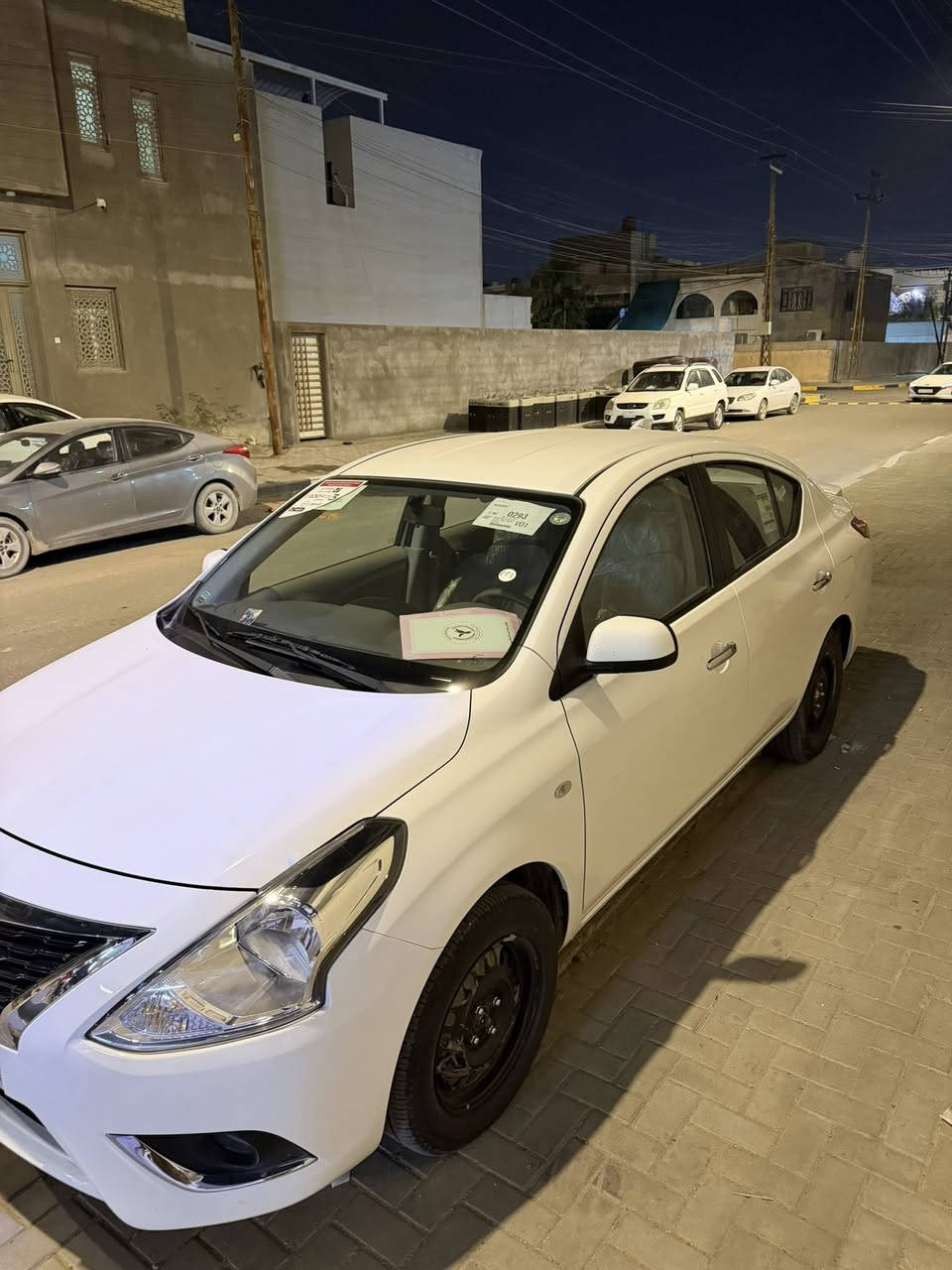 سلام عليكم نيسان صني 25 السياره زيرو بيه طكه خفيف من وره سعرها 130 وبيهة مجال قليل(***********)
