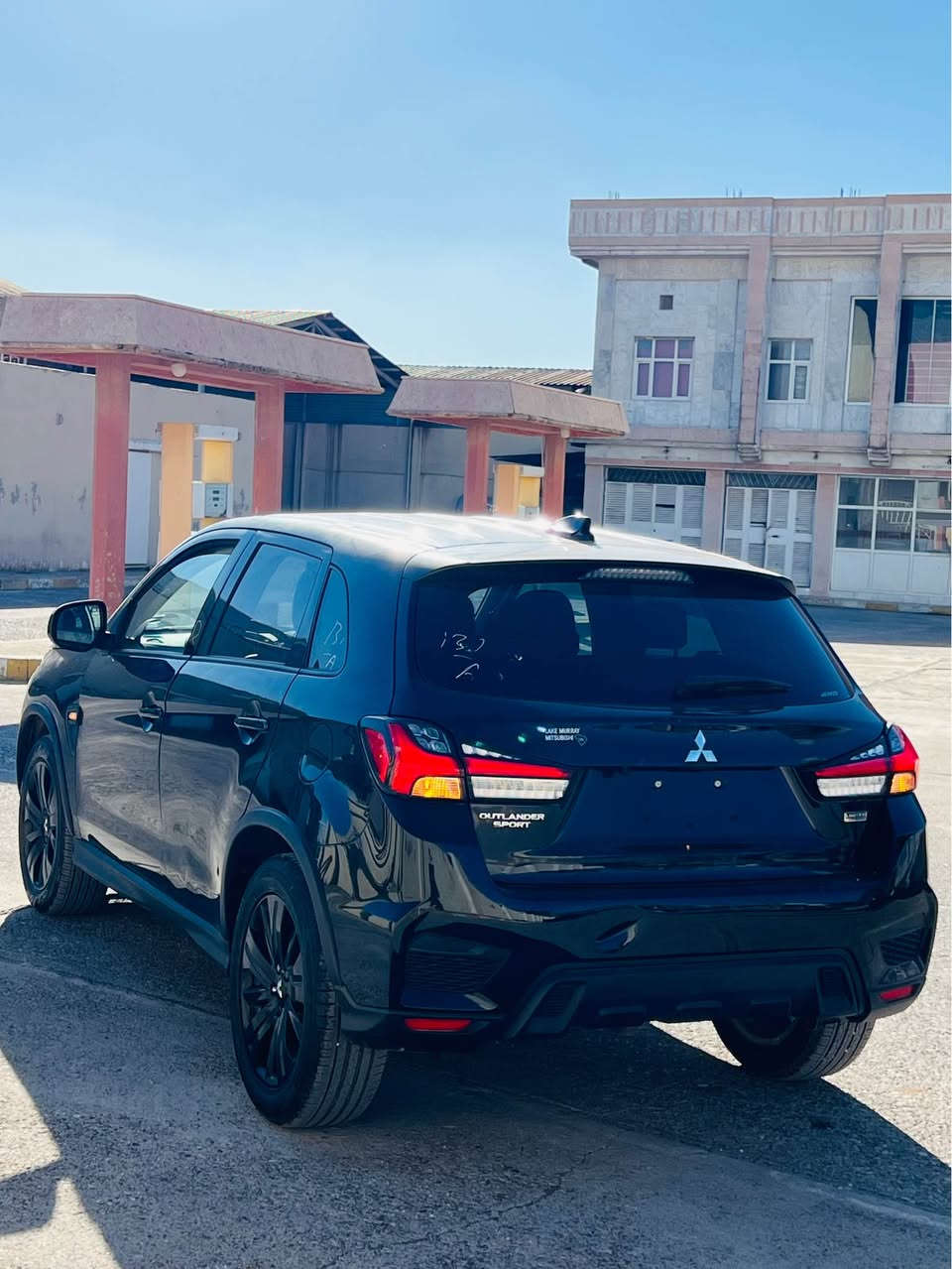 2025 MITSUBISHI OUTLANDER,4WD دبل أكسل
ميتسيوبوشي ئاوتلاندةر سپورتي موديل 2025 S 
بدون سبخ بدون دواخل و شاسي شرت فحص 
بونيتي كةميك PDR هـةية ژورئ و شاسي شرتن💯
ژمارة كاتي 3 مانگي خوي لة گةل داية شرتي رقم كردن
سعر بلاش 142 ورقة و مجال ***********✅☎️ اكر, نينوى
