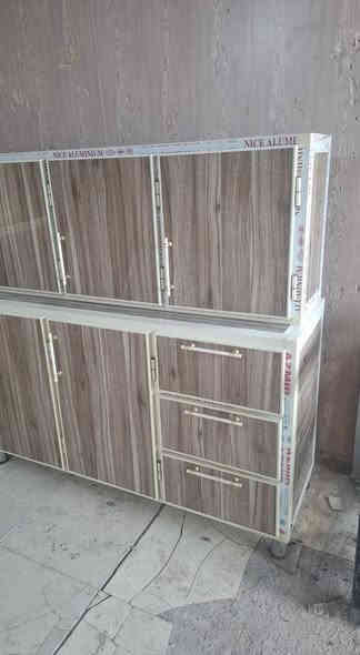 للبيع كاونتر ٣ قطع اخو الجديد سنك مترين ويا كاونتر ٣ مترات ويا ملحق ٣ تسكام تركي السعر ٥٧٥ الف 
اتصال او واتساب 
***********
***********
