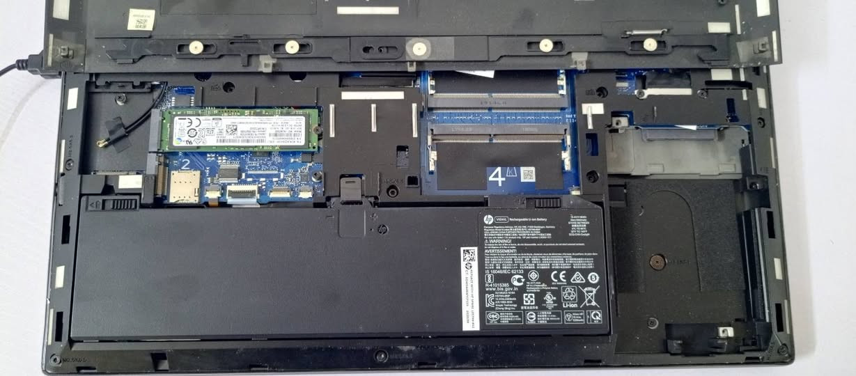 💻 لابتوب للبيع – HP ZBook 15 G3

جهاز قوي جداً ومناسب للشغل الثقيل والتصميم 👌

🔹 المعالج: Intel Core i7
🔹 الرام: 16GB
🔹 التخزين: SSD سريع
🔹 كرت الشاشة: NVIDIA Quadro P1000 (ممتاز للتصميم والمونتاج)
🔹 كرت شاشة إضافي: Intel UHD
🔹 الشاشة: 15.6 إنچ

✔ مناسب لبرامج التصميم والهندسة والمونتاج
✔ أداء سريع وما يعلق
✔ جهاز عملي وقوي

💰 السعر: 480 ألف دينار عراقي

📍 الموقع: الحلة – شارع 80
📞 للتواصل خاص

الجهاز بحالة جيدة وجاهز للاستخدام 👍 حلة, بابل


**إذا كنت صاحب هذا الإعلان وتريد حذفه لأي سبب، رجاءا أرسل رسالة إلى الدعم الفني**