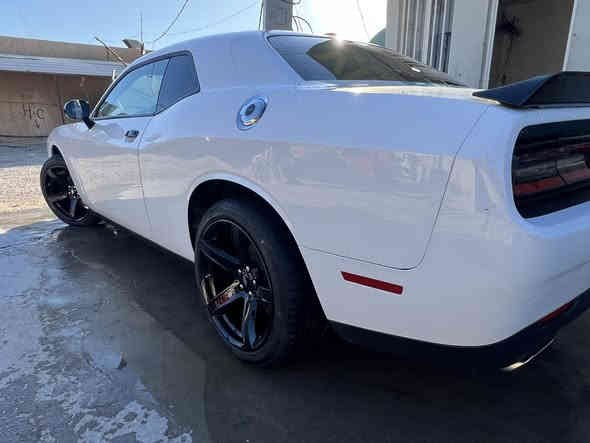 جالنجر 2023 ، ماشي 26 الف 6سلندر sxt   بدون اي نواقص ، حادثها جملغات امامية و بنيد(بجم) ايرباك سستم 
***********
