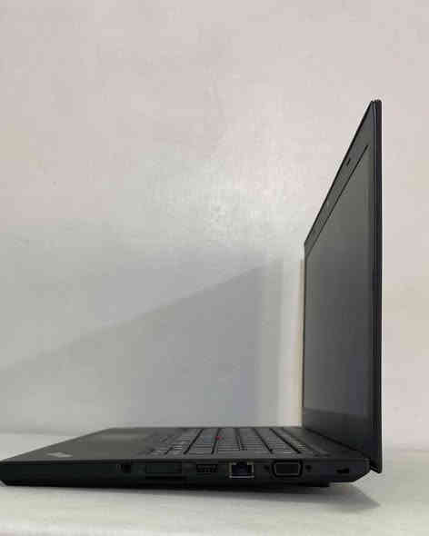 💻 *Lenovo ThinkPad T450 – أداء وموثوقية بسعر مناسب*  
معالج Core i5 الجيل الخامس  
رام 8 كيكا DDR3  
هارد 256 SSD – سرعة بالتشغيل والنقل  
شاشة 14 إنج بدقة FHD  
كارت شاشة داخلي انتل 4 كيكا  
كيبورد عربي إنكليزي ليزري  
تصميم متين ونظافة عالية

✅ مناسب للدوام، الدراسة، الشغل اليومي وحتى شغل خفيف بالمونتاج والتصميم  
💰 السعر: 160 ألف دينار فقط – شامل التوصيل

📲 *راسلنا هسه عالواتساب واحجز جهازك قبل لا تخلص الكمية!*  
📞 *************  
#لابتوبيا | جودة، سعر، توصيل سريع ✅
