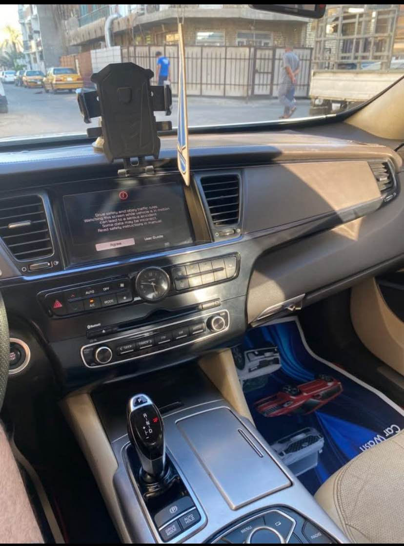 كيا كوريس 2014 خليجي فئه اولى
محرك 3800 V6
محرك وكير كفاله 
ماشيه 120 حقيقي
گير 8 نمر كوبرا
اللون ابيض
كل الابواب شفط 
الجنطه شفط
بصمه اربع ابواب
ستيرن كهرباء متحرك
ذاكره خزن كشن السائق والستيرن
دبل جام لعزل الصوت والحراره
رادار كل الجهات مع تحذير المنطقه العمياء 
لايتات لد ١٦ عدسه زنون ومتحرك 
زراك لايت
اكياس هواء كهرباء للراحه في كشن السائق والكشنات الخلفيه
بروجكترات لد 
كشنات جلد (النابا) افخم انواع الجلود لون بيجي

جكات تصعد وتنزل السياره بس الجكات منزلهن محول السياره لوي الجكات موجودات عندي 

مري شفط وقلاب عالبگ لرؤيه اوضح
مرايات تعتيم للاضاءة العاليه وهيتر 
قماره شامواه فاخر 
كامرات عدد ٤ رؤيه محيطيه 360 درجه والخلفيه دواره مع الستيرن
حساسات امامي خلفي
فتحه سقف
كشنات جلد تدفئه وتبريد امامي خلفي
كشنات كهرباء امامي خلفي
شاشات عدد 3
تحكم ماوس امامي خلفي
الكشنات الخلفيه VIP 
تبريد 3 قطع
حساس مناخ اوتو يتحكم بفتح وغلق الهواء الخارجي حسب نقاوه الجو 
بردات عدد 5 بلاد
ايرباكات عدد 9
سماعات شركه لكسكون 14 سماعه
دمام عدد ٢ امامي خلفي
تحديد مسار
شاشه عرض معلومات عالجامه الاماميه 
العينه شاشه وامكانيه تغيير شكل العدادات حسب الرغبه
هاند بريك بصمه كهرباء
نضام اوتو هولد
انضمه قياده عدد 4 عادي وايكو وسبورت وثلج
نضام مانع انزلاق ABS
نضام تراكشن كونترول 
نضام حزام امان كهربائي
مثبت سرعه ورادار تفاعلى 
السياره مكفوله كفاله عامه اماكن بارد جداً قليله
رقم بغداد دولي هزه وسنويه جديد   
السعر165وبيها مجال 
مكان السياره ناصريه 
*********** Singapore
