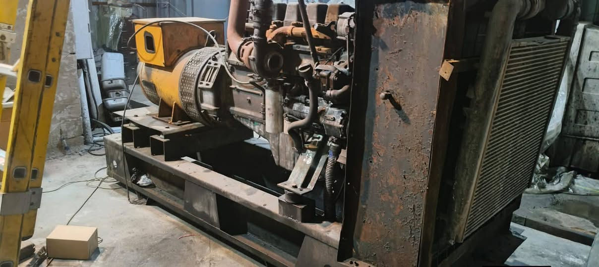 السلام عليكم للبيع سكانيه بومه 94 استندر بخار فقط 250 كيفي مكان مدينة الصدر مكلف) ‏‪***********‬‏
