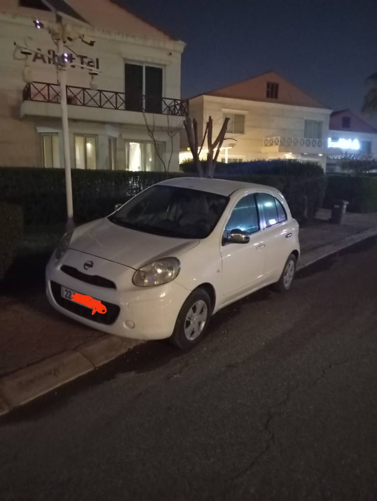 اسلام عليكم نيسان ميكرا للبيع محرك 1.5 اربعه سلندر سياره نضيفه جدا واقتصادية جدا
ونشطه كير محرك كله بشرط وسياره بيها جاملغ واحد مصبوغ ومكانين تلاثه بارد بسيط يعني بيها قطعه وحده سعر 88 وبي مجال بسيط 
سياره ب اربيل رقم تلفوني *********** أربيل, العراق
